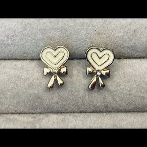 🎁 FREE with purchase or bundle 5/$10